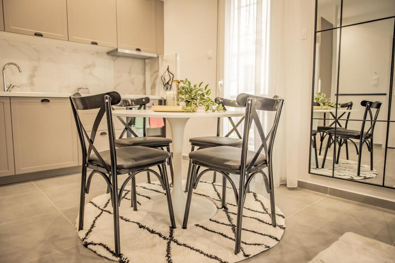 Apollo'S Apartment On Radio City Midas Home Salonic Exterior foto