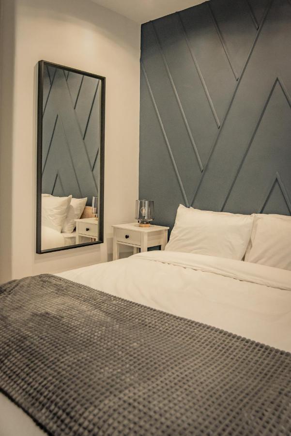 Apollo'S Apartment On Radio City Midas Home Salonic Exterior foto